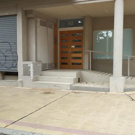 Golondrinas Suites, Depto Centrico Con Ascensor, Balcon Y Cochera Tandil Exterior photo