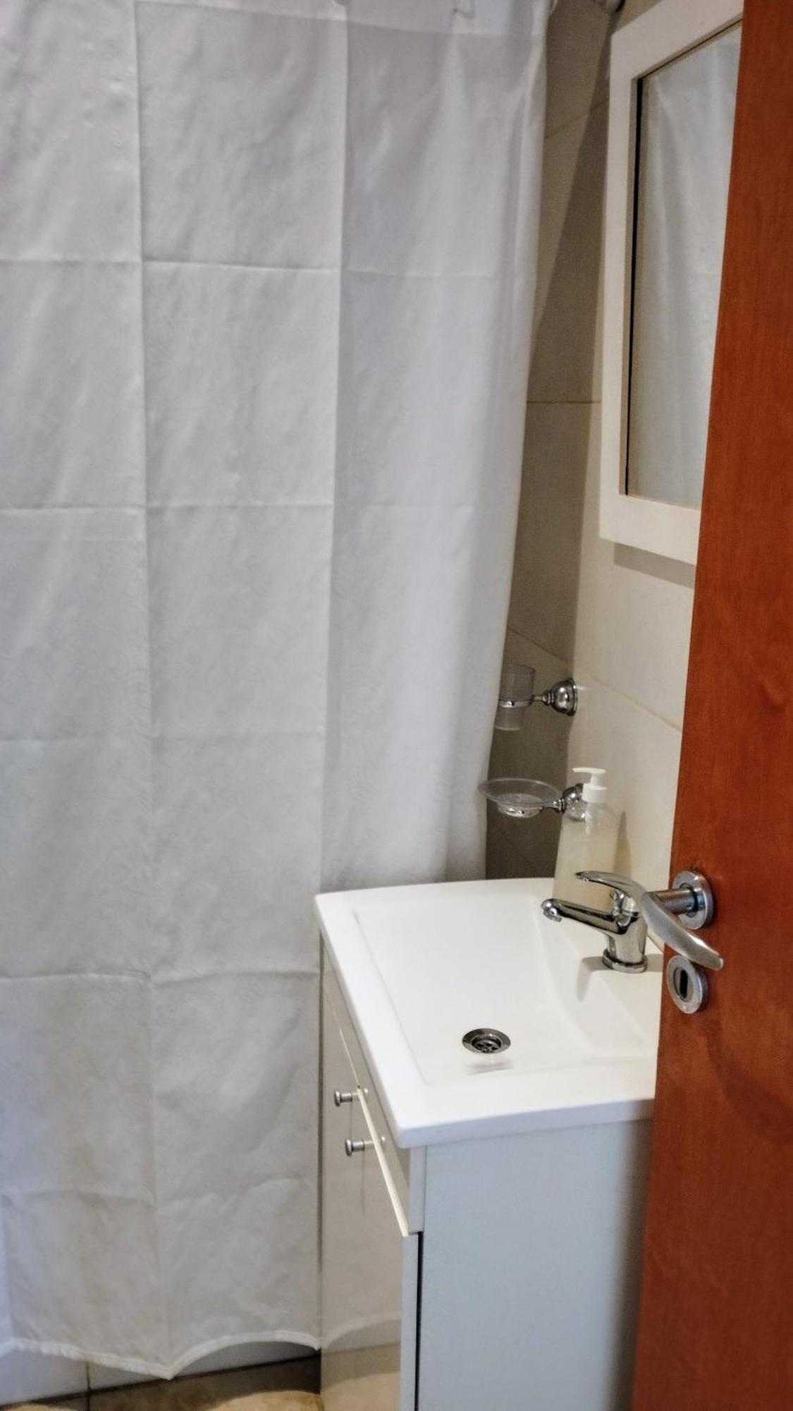 Golondrinas Suites, Depto Centrico Con Ascensor, Balcon Y Cochera Apartment *