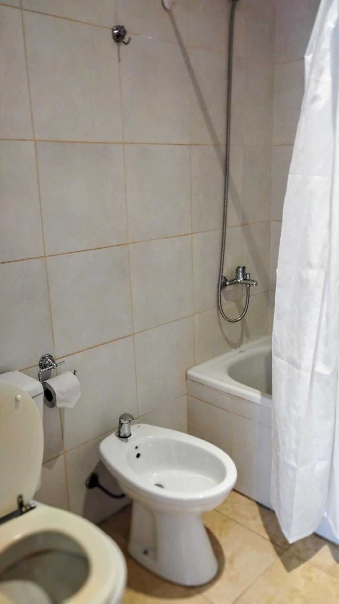 Golondrinas Suites, Depto Centrico Con Ascensor, Balcon Y Cochera Tandil