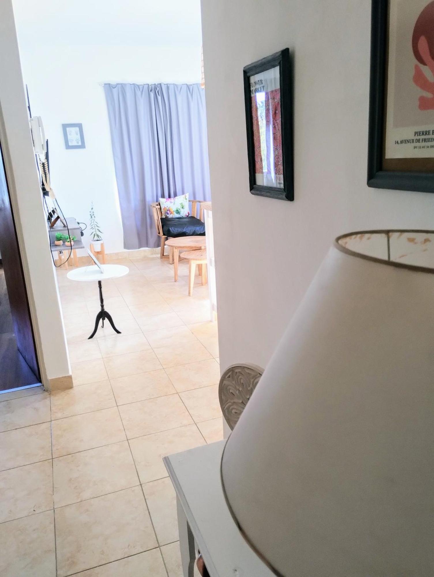 Apartment Golondrinas Suites, Depto Centrico Con Ascensor, Balcon Y Cochera *